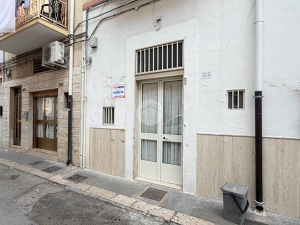 appartamento in vendita a Manfredonia in zona Centro Storico