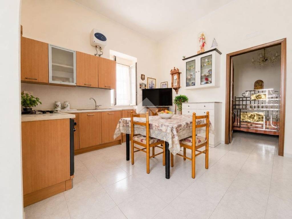 appartamento in vendita a Manfredonia in zona Centro Storico