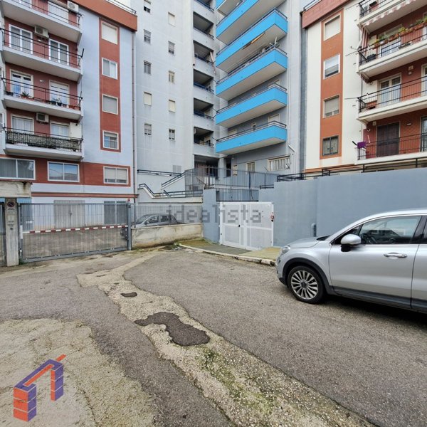 box auto in vendita a Manfredonia in zona Pastini