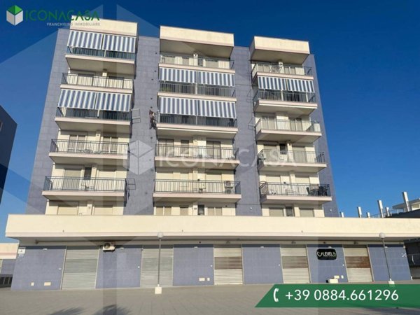 box auto in vendita a Manfredonia in zona Pastini