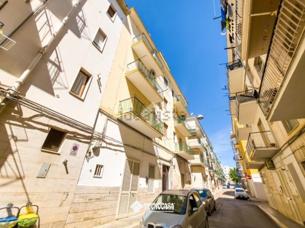 appartamento in vendita a Manfredonia in zona Centro Storico