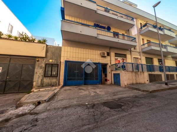 box auto in vendita a Manfredonia
