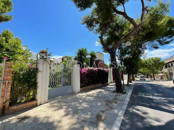 casa indipendente in vendita a Manfredonia in zona Siponto