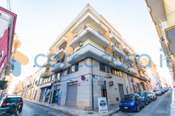 locale commerciale in vendita a Manfredonia in zona Centro Storico