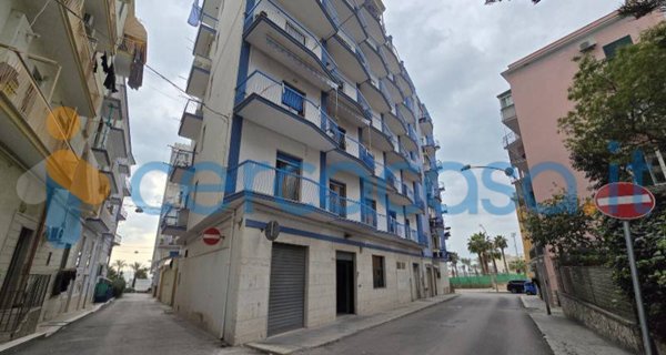 locale commerciale in vendita a Manfredonia