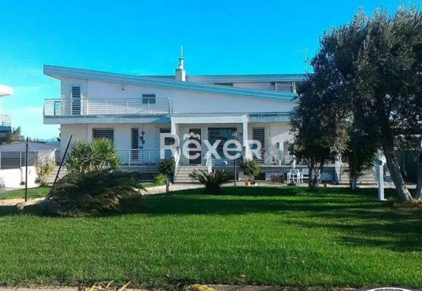 casa indipendente in vendita a Manfredonia in zona Mezzanone
