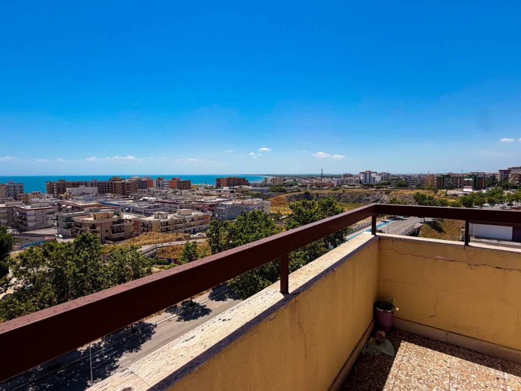 appartamento in vendita a Manfredonia in zona Pastini