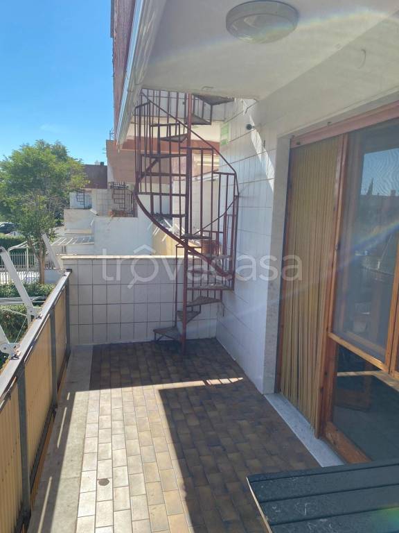 casa indipendente in vendita a Manfredonia in zona Ippocampo