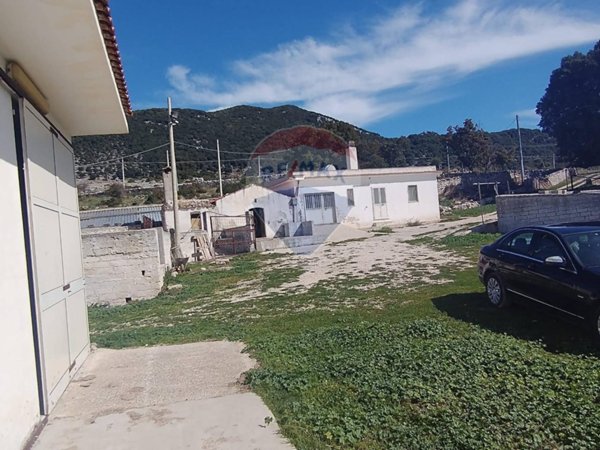 appartamento in vendita a Mattinata