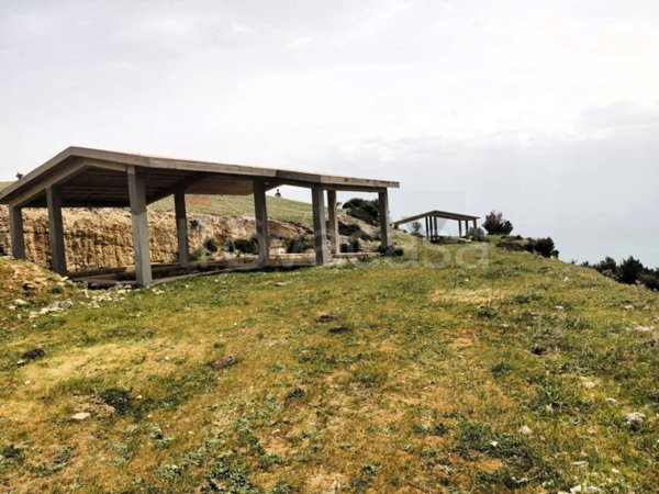 casale in vendita a Mattinata