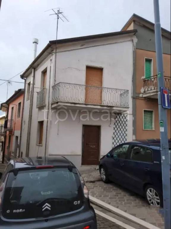 appartamento in vendita a Monteleone di Puglia