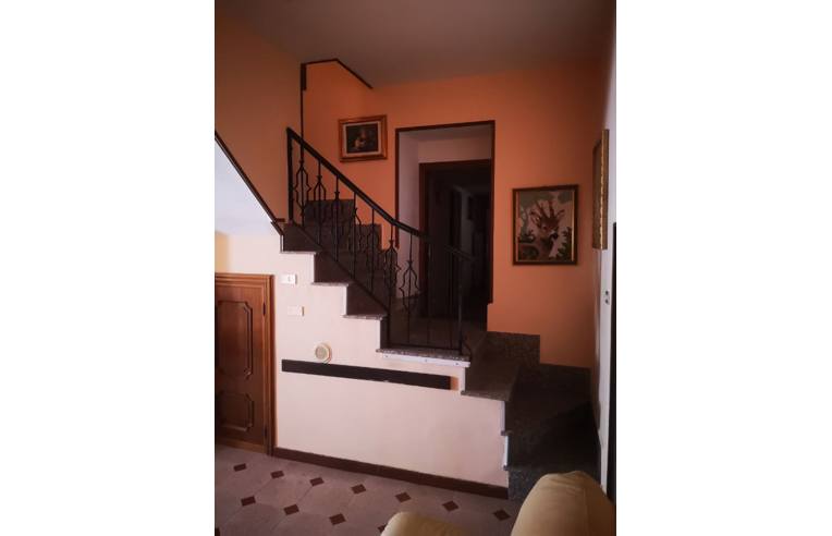 casa indipendente in vendita a Monteleone di Puglia