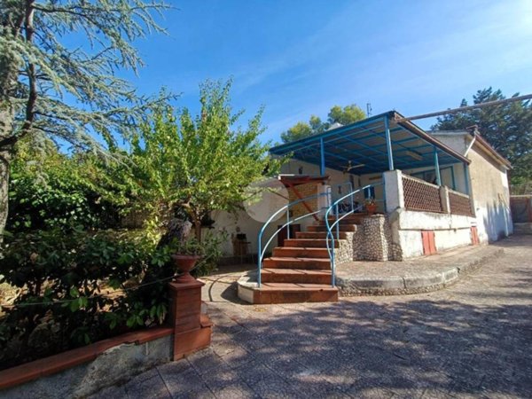 appartamento in vendita a Monte Sant'Angelo in zona Ruggiano