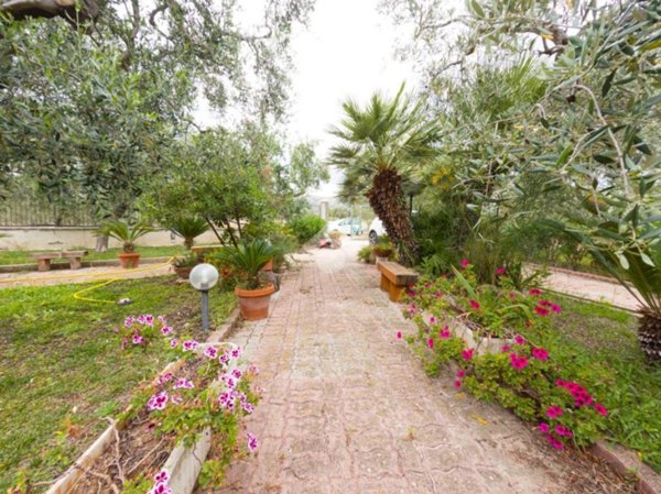 casa indipendente in vendita a Monte Sant'Angelo