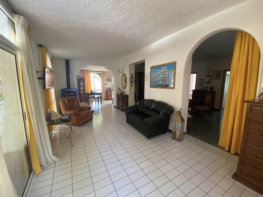 casa indipendente in vendita a Monte Sant'Angelo