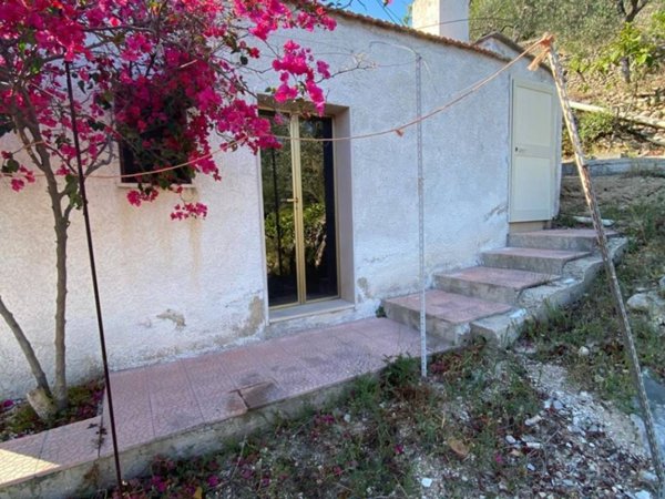 casa indipendente in vendita a Monte Sant'Angelo