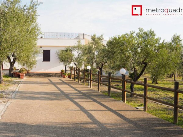 casa indipendente in vendita a Monte Sant'Angelo
