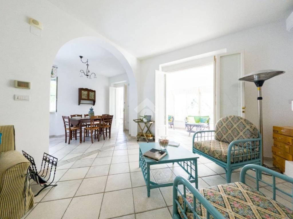 casa indipendente in vendita a Monte Sant'Angelo