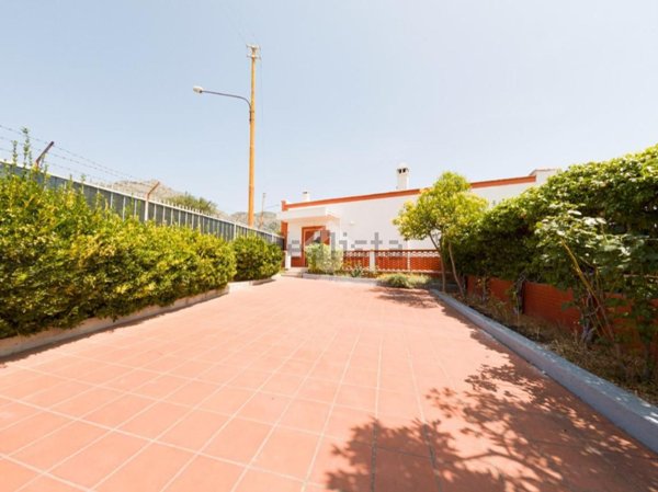 casa indipendente in vendita a Monte Sant'Angelo