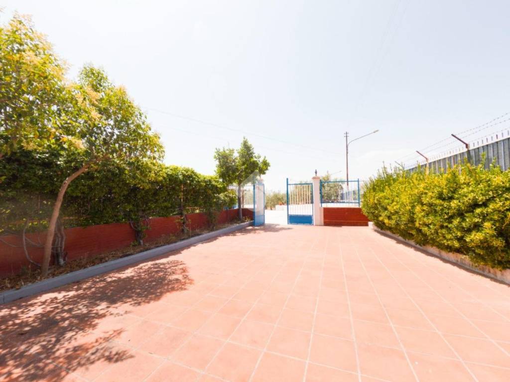 casa indipendente in vendita a Monte Sant'Angelo