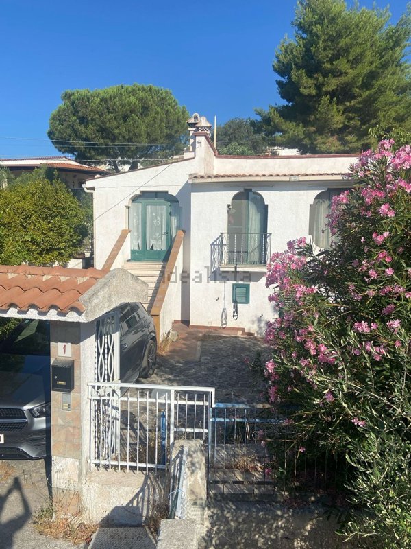 casa indipendente in vendita a Monte Sant'Angelo