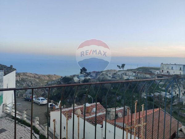 casa indipendente in vendita a Monte Sant'Angelo