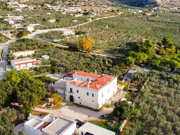 casa indipendente in vendita a Monte Sant'Angelo
