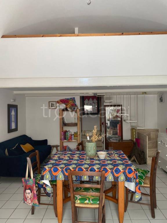 casa indipendente in vendita a Monte Sant'Angelo in zona Ruggiano