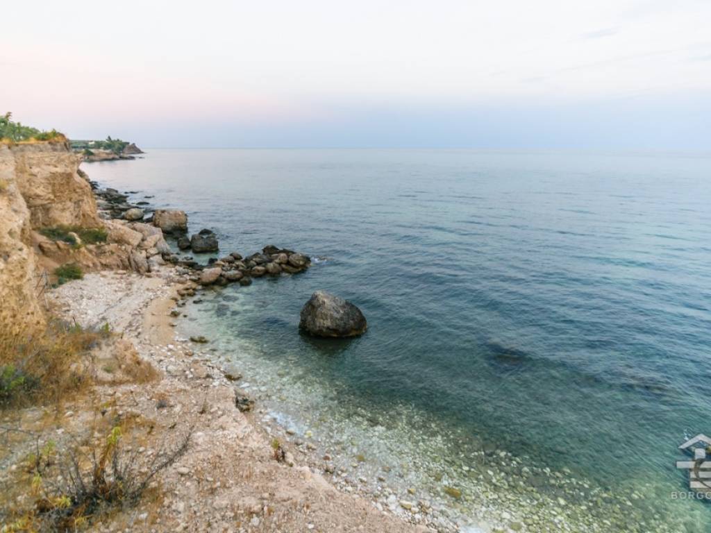 casa indipendente in vendita a Monte Sant'Angelo