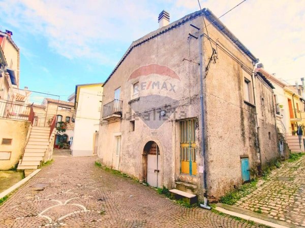 appartamento in vendita ad Orsara di Puglia