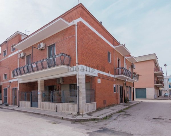 casa indipendente in vendita ad Orta Nova
