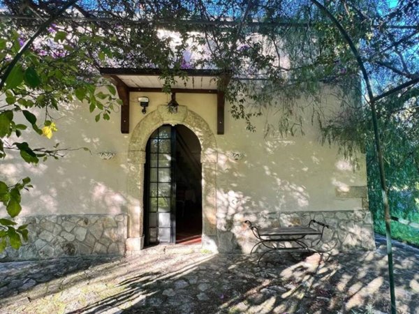 casa indipendente in vendita a Peschici