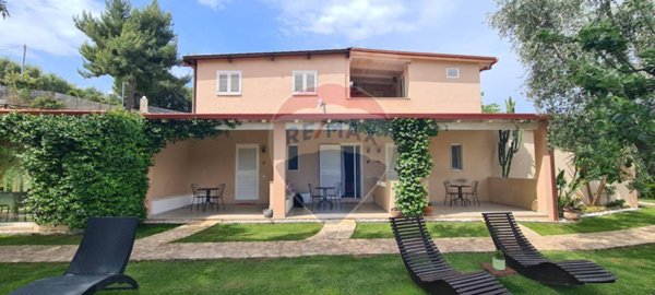 appartamento in vendita a Peschici