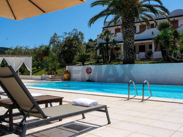 casa indipendente in vendita a Peschici