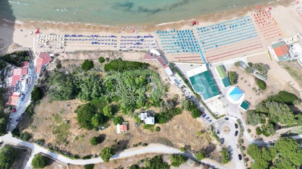 casa indipendente in vendita a Peschici in zona Manaccora