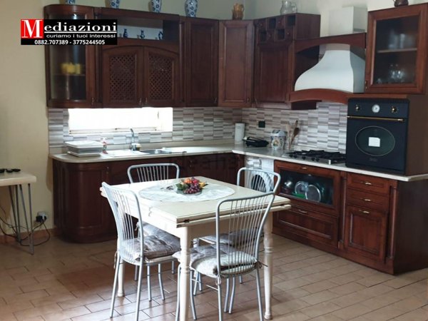 casa indipendente in vendita a Poggio Imperiale