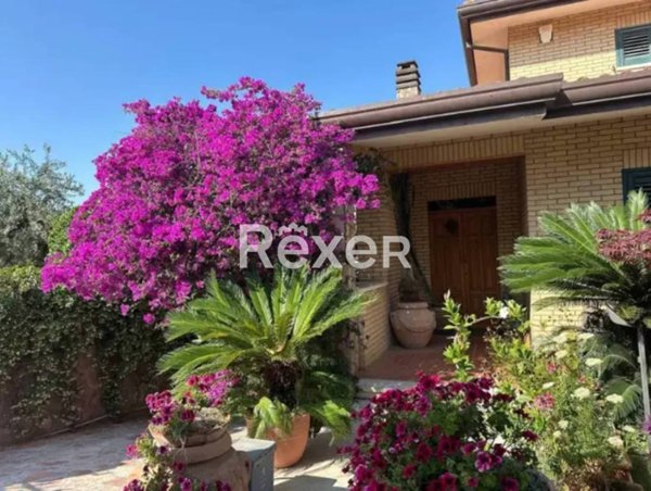 casa indipendente in vendita a Poggio Imperiale