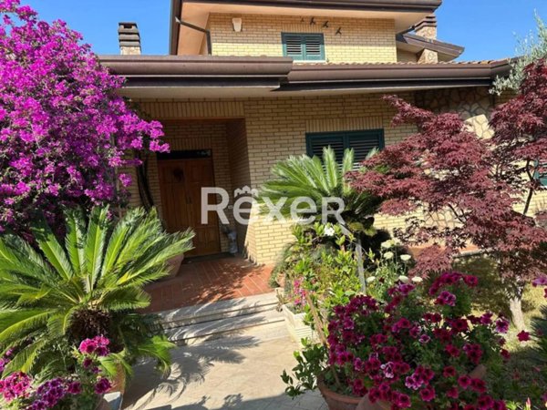 casa indipendente in vendita a Poggio Imperiale