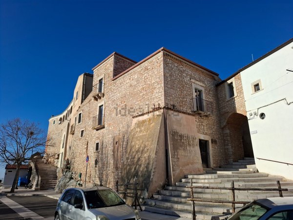 casa indipendente in vendita a Rignano Garganico