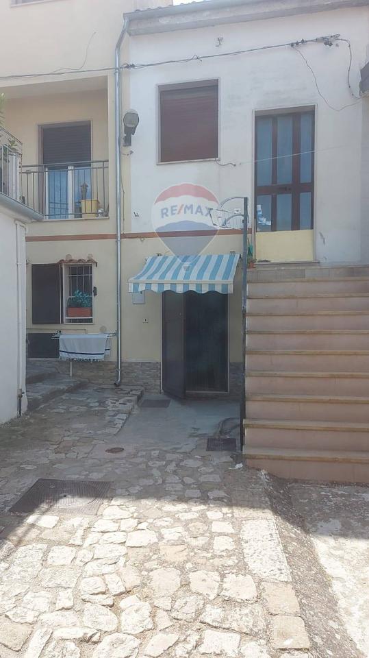 casa indipendente in vendita a Rocchetta Sant'Antonio