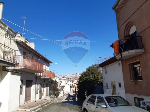 casa indipendente in vendita a Rocchetta Sant'Antonio