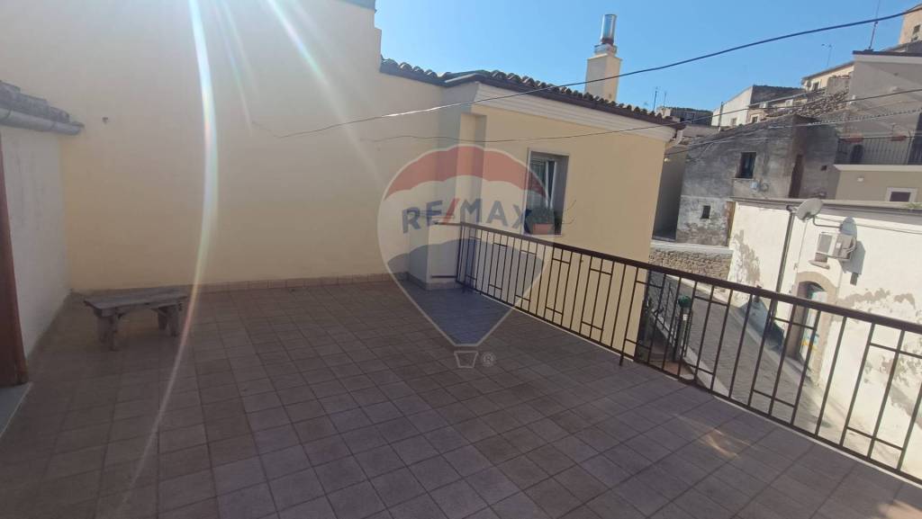 casa indipendente in vendita a Rocchetta Sant'Antonio