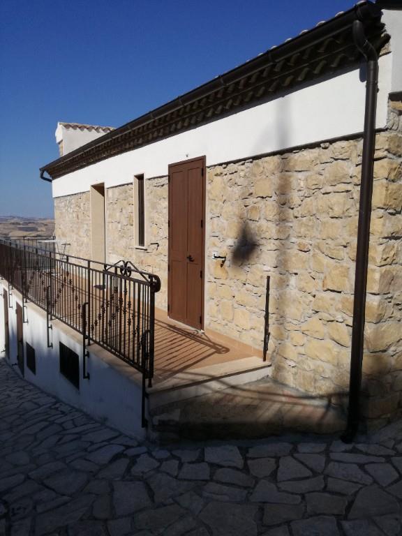 casa indipendente in vendita a Rocchetta Sant'Antonio