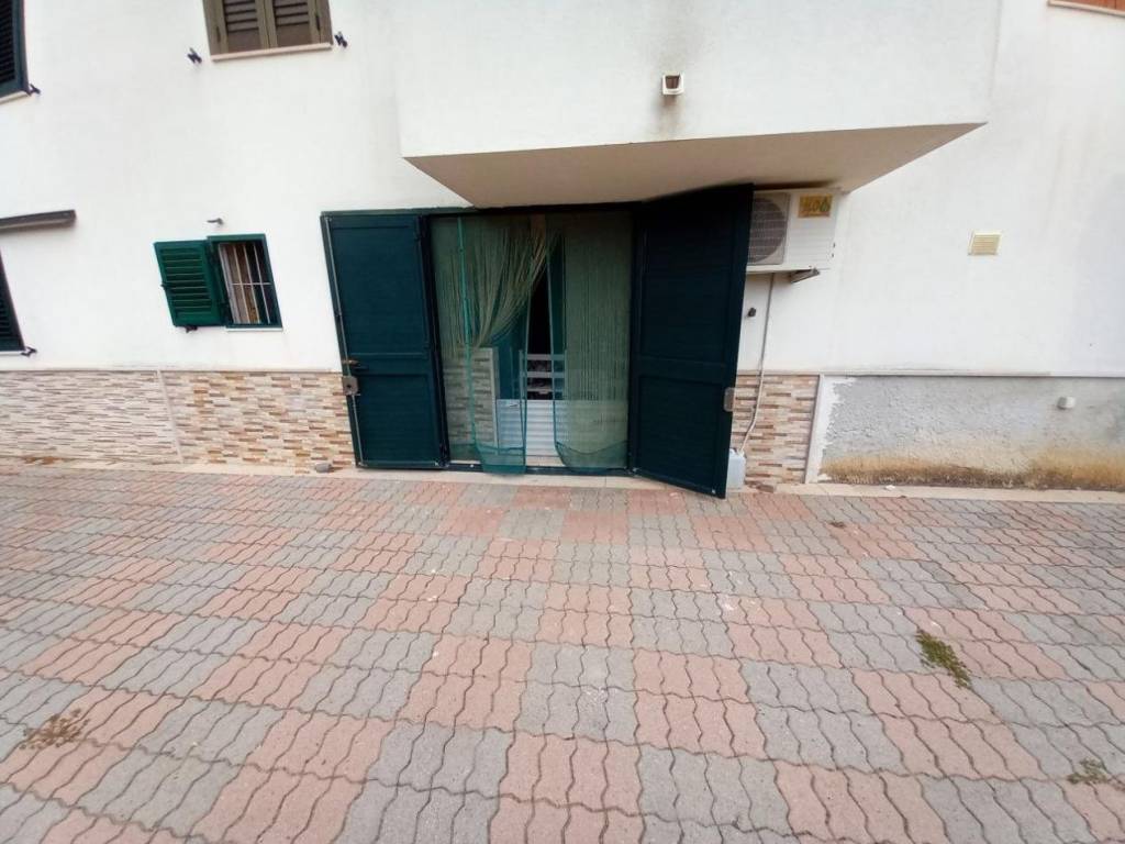 appartamento in vendita a Rodi Garganico in zona Lido del Sole