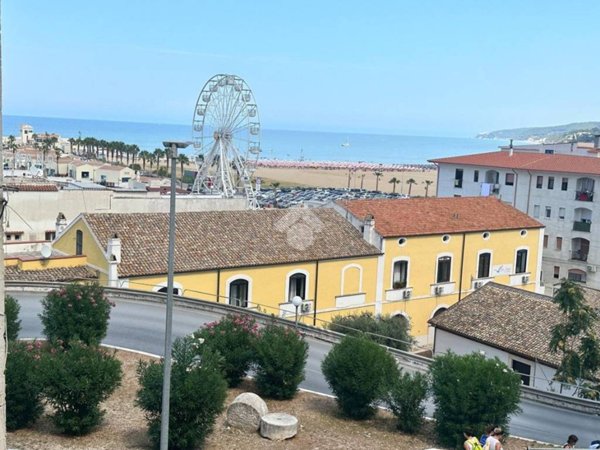 intera palazzina in vendita a Rodi Garganico