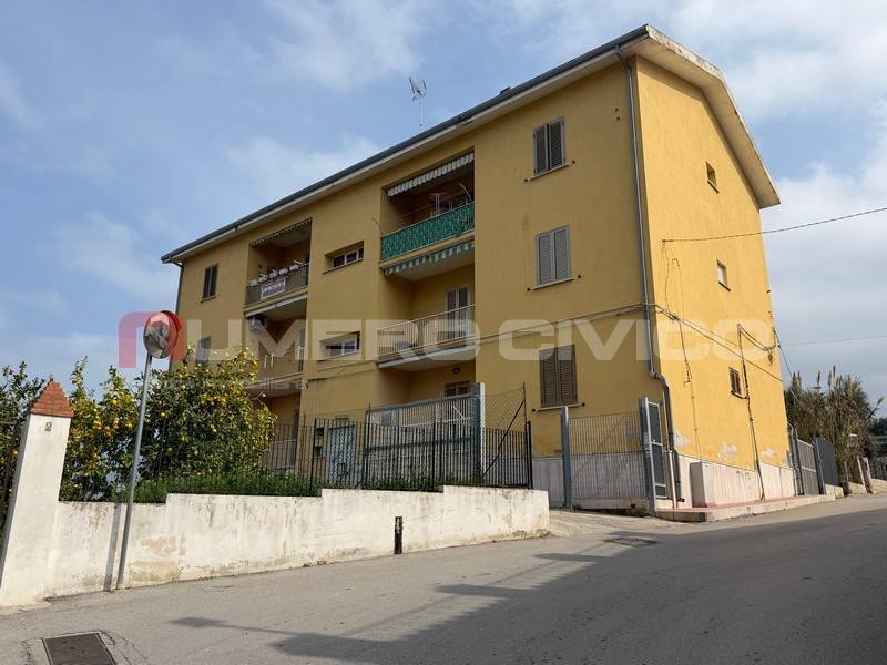 appartamento in vendita a Rodi Garganico