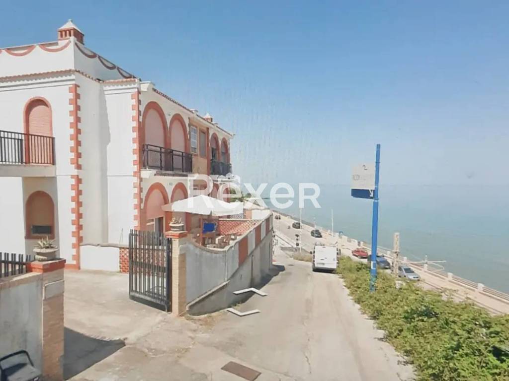 appartamento in vendita a Rodi Garganico in zona Lido del Sole