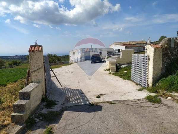 casa indipendente in vendita a San Giovanni Rotondo
