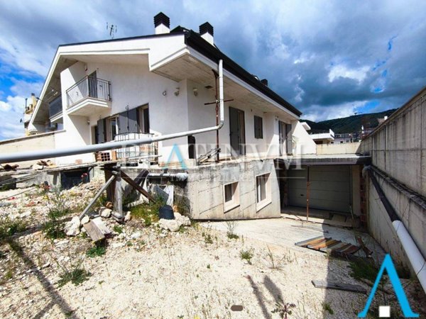 casa indipendente in vendita a San Giovanni Rotondo