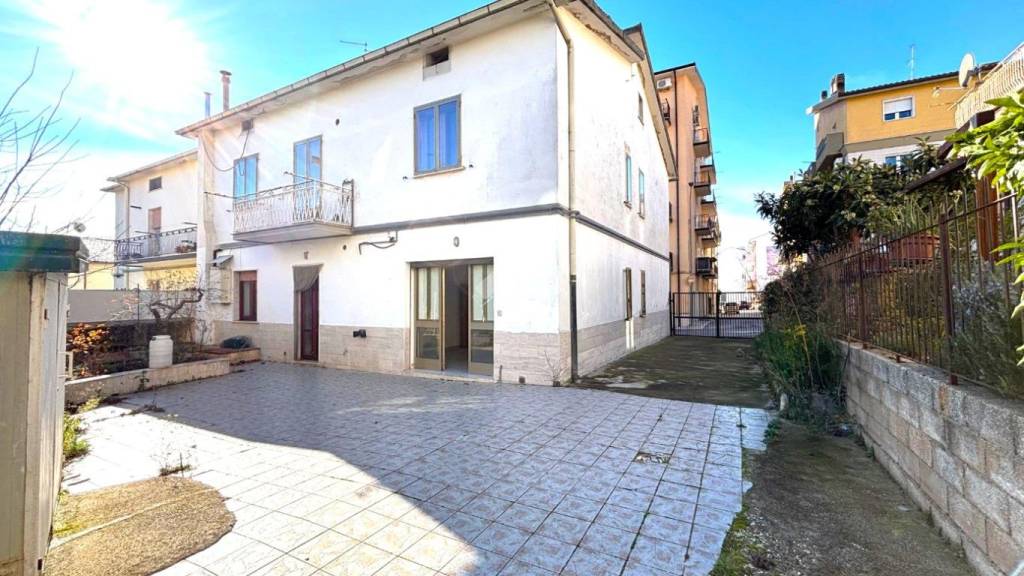 casa indipendente in vendita a San Giovanni Rotondo